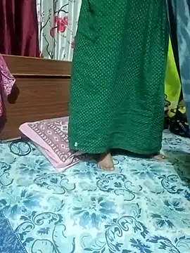 Snapshot of Payel-sharma chatting on 02/23/25, 04:28 Payel-sharma online show from 02/23/25, 04:28