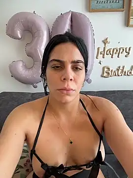 valecruz903 online show from 11/08/25, 05:49