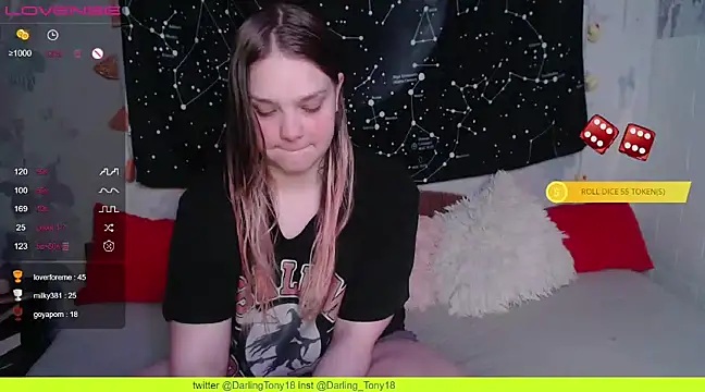 Snapshot of darling_tony chatting on 03/15/25, 07:59 darling tony online show from 03/15/25, 07:59