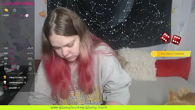 Snapshot of darling_tony chatting on 12/17/24, 07:04 darling tony online show from 12/17/24, 07:04