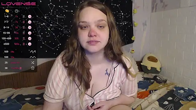 Snapshot of darling_tony chatting on 11/28/25, 05:35 darling tony online show from 11/28/25, 05:35