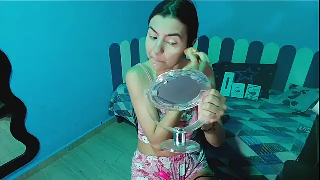 IsisRouse online show from 04/11/26, 02:52