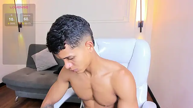 Paradise boy s online show from 11/19/25, 09:48