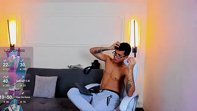 Paradise boy s online show from 03/29/26, 02:52