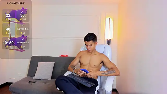 Paradise boy s online show from 02/03/26, 05:29