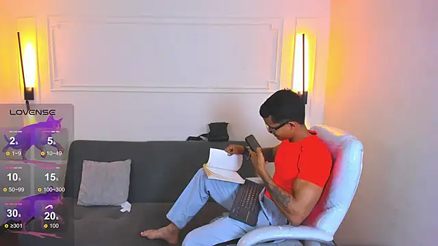 Paradise boy s online show from 03/11/26, 05:51