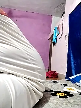 Ruksar-Pathan online show from 10/18/25, 07:16