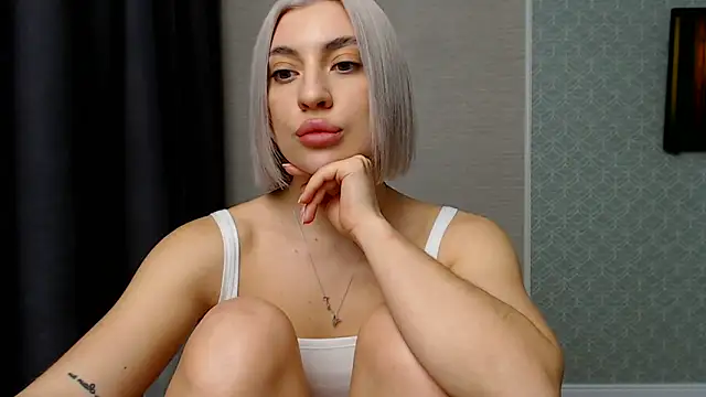 hot-sasha9 online show from 02/06/25, 07:51