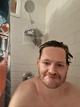 Snapshot of webetokinmo420 chatting on 02/13/26, 04:34 webetokinmo420 online show from 02/13/26, 04:34