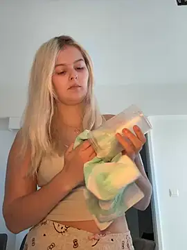 Allylove03 online show from 02/11/26, 05:18