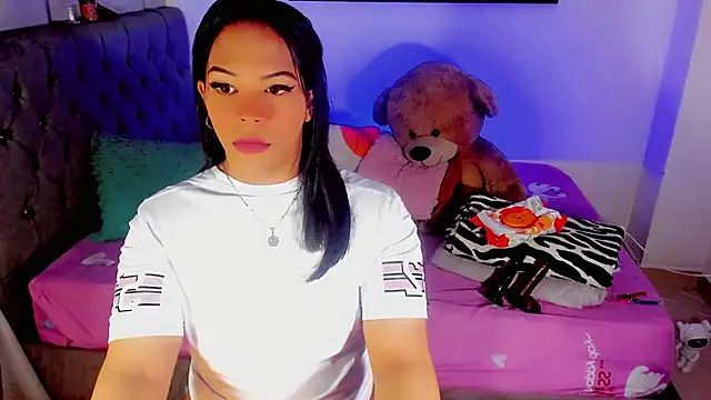 Zakura hot1 online show from 12/17/25, 09:36