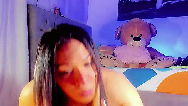 Zakura hot1 online show from 10/23/25, 03:27