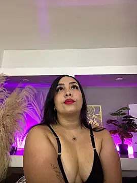 Snapshot of Sheeryl__ chatting on 05/07/26, 05:11 Sheeryl online show from 05/07/26, 05:11