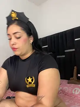 Snapshot of Sheeryl__ chatting on 10/31/25, 06:15 Sheeryl online show from 10/31/25, 06:15