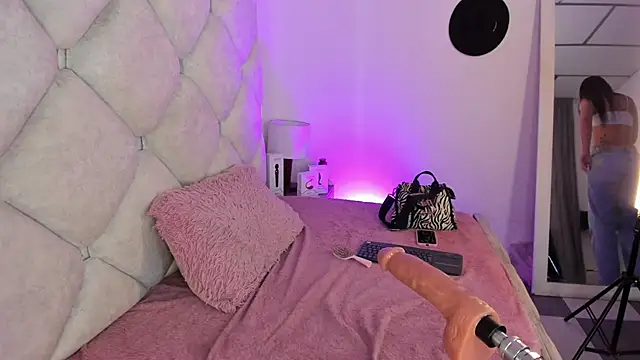 alessiaferry online show from 03/17/26, 09:29