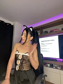 Julieta-sett online show from 03/16/25, 11:48