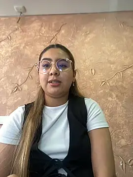 Miabonnett  online show from 03/21/25, 06:18