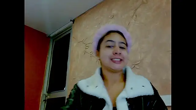 Miabonnett  online show from 01/09/26, 12:23