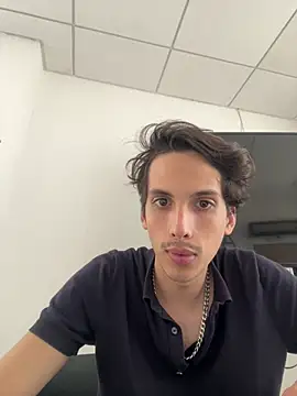 CamiloXx04 online show from 02/26/26, 09:37