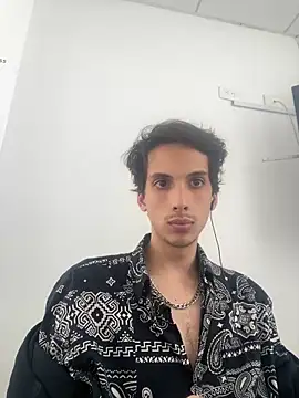 CamiloXx04 online show from 02/20/26, 07:38