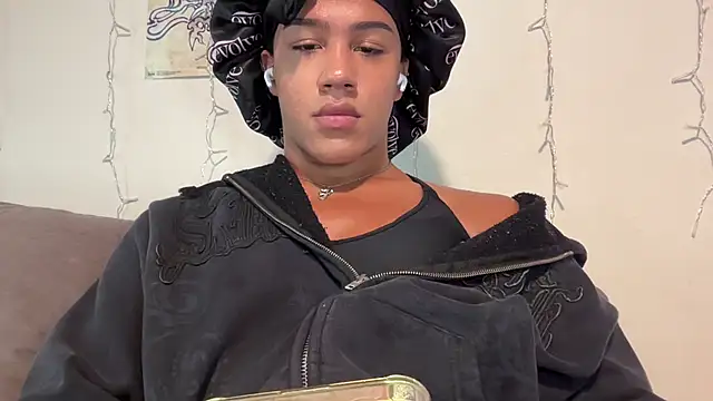 Snapshot of tsjaden777 chatting on 05/24/26, 05:35 tsjaden777 online show from 05/24/26, 05:35