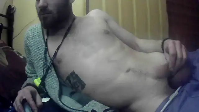 Snapshot of pervy_devil chatting on 03/12/25, 09:55 pervy devil online show from 03/12/25, 09:55