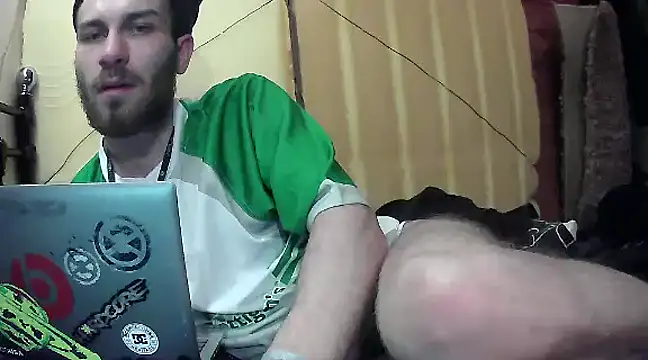 Snapshot of pervy_devil chatting on 03/02/25, 02:04 pervy devil online show from 03/02/25, 02:04