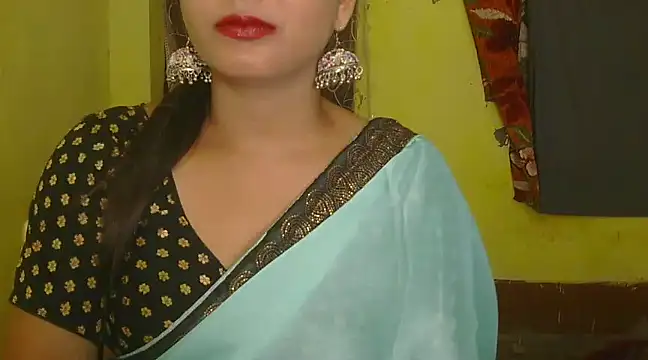 Snapshot of Model-Tanya chatting on 03/02/25, 04:03 Model-Tanya online show from 03/02/25, 04:03