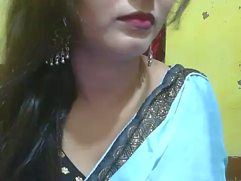 Snapshot of Model-Tanya chatting on 02/13/25, 07:45 Model-Tanya online show from 02/13/25, 07:45