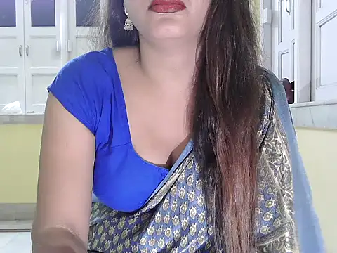 Model-Tanya online show from 11/06/25, 04:33