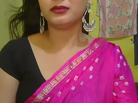 Snapshot of Model-Tanya chatting on 02/18/25, 03:20 Model-Tanya online show from 02/18/25, 03:20