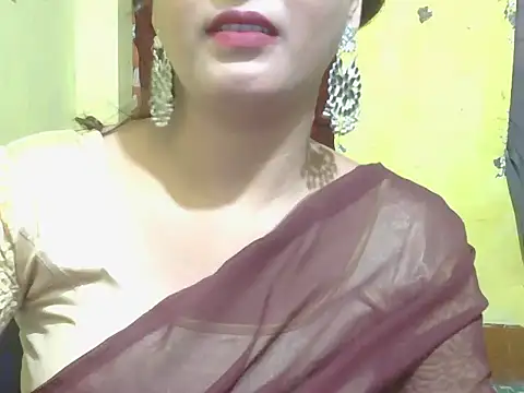 Snapshot of Model-Tanya chatting on 02/12/25, 07:34 Model-Tanya online show from 02/12/25, 07:34