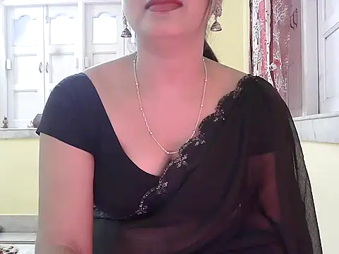 Model-Tanya online show from 12/04/25, 10:58