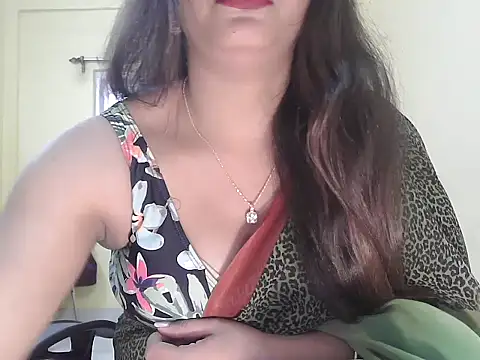 Model-Tanya online show from 12/19/25, 09:33