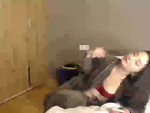 Snapshot of unicka65 chatting on 12/16/25, 05:17 unicka65 online show from 12/16/25, 05:17