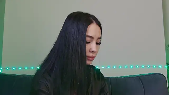 Snapshot of OnlyXandra chatting on 03/22/25, 07:04 OnlyXandra online show from 03/22/25, 07:04