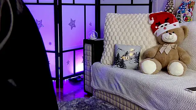 OnlyXandra online show from 12/18/25, 06:51