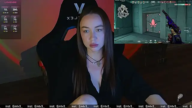 Snapshot of Emili1- chatting on 02/26/26, 11:32 Emili1- online show from 02/26/26, 11:32