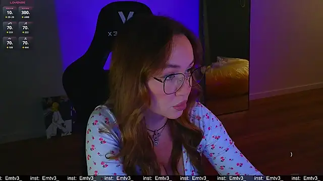 Emili1- online show from 07/09/26, 11:53
