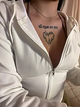 eva elifee online show from 04/01/26, 02:46