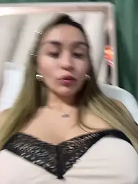 Snapshot of emma_oxford chatting on 02/01/26, 02:54 emma oxford online show from 02/01/26, 02:54