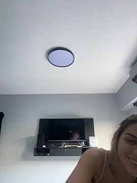 Snapshot of emma_oxford chatting on 03/18/25, 01:34 emma oxford online show from 03/18/25, 01:34