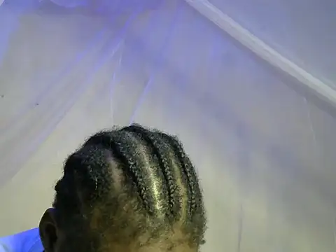 Snapshot of freaky_belle chatting on 03/04/25, 05:42 freaky belle online show from 03/04/25, 05:42