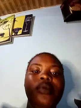 Snapshot of freaky_belle chatting on 10/22/25, 09:46 freaky belle online show from 10/22/25, 09:46