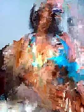 Snapshot of freaky_belle chatting on 10/14/25, 04:07 freaky belle online show from 10/14/25, 04:07