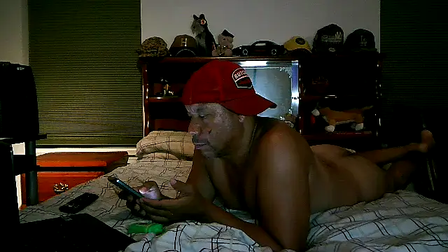 Snapshot of pimpdaddy4ever chatting on 07/18/26, 06:22 pimpdaddy4ever online show from 07/18/26, 06:22