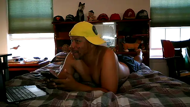 Snapshot of pimpdaddy4ever chatting on 11/02/25, 07:52 pimpdaddy4ever online show from 11/02/25, 07:52