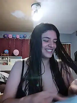 Snapshot of Carandrew chatting on 07/19/26, 04:43 Carandrew online show from 07/19/26, 04:43