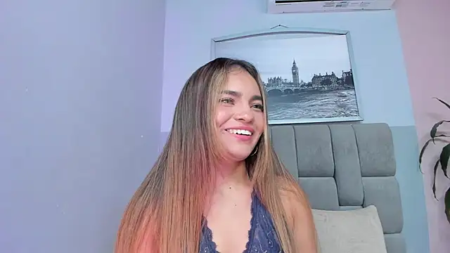 Snapshot of selene_tylor_ chatting on 06/07/26, 09:09 selene tylor online show from 06/07/26, 09:09