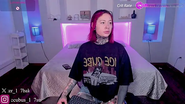 Snapshot of ViolettaBaker_ chatting on 03/21/25, 07:35 ViolettaBaker online show from 03/21/25, 07:35